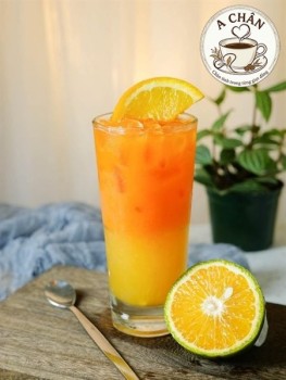 Nước ép cam (đá/ không đá) - Orange juice (with/without ice)